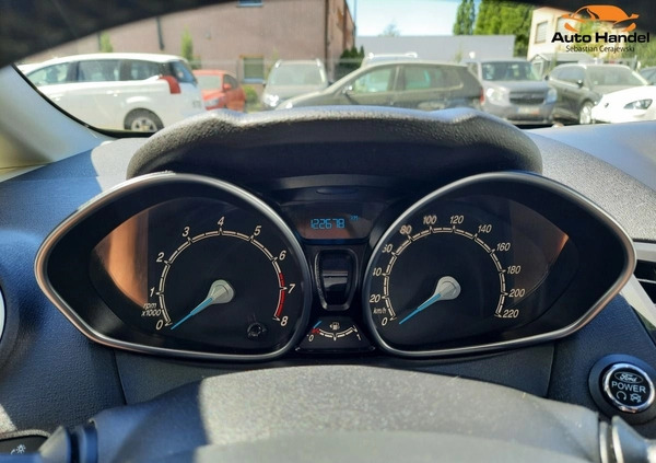 Ford Fiesta cena 24999 przebieg: 122000, rok produkcji 2012 z Brzeg Dolny małe 781